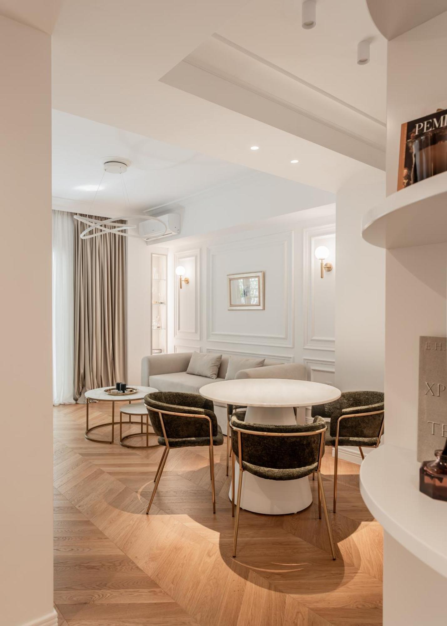 Elegant Apartment A Breath Away From The Acropolis Atenas Exterior foto